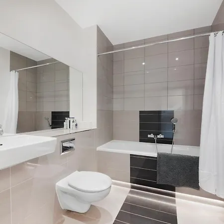 Riverside 2 Bedroom Stratford London Exterior photo